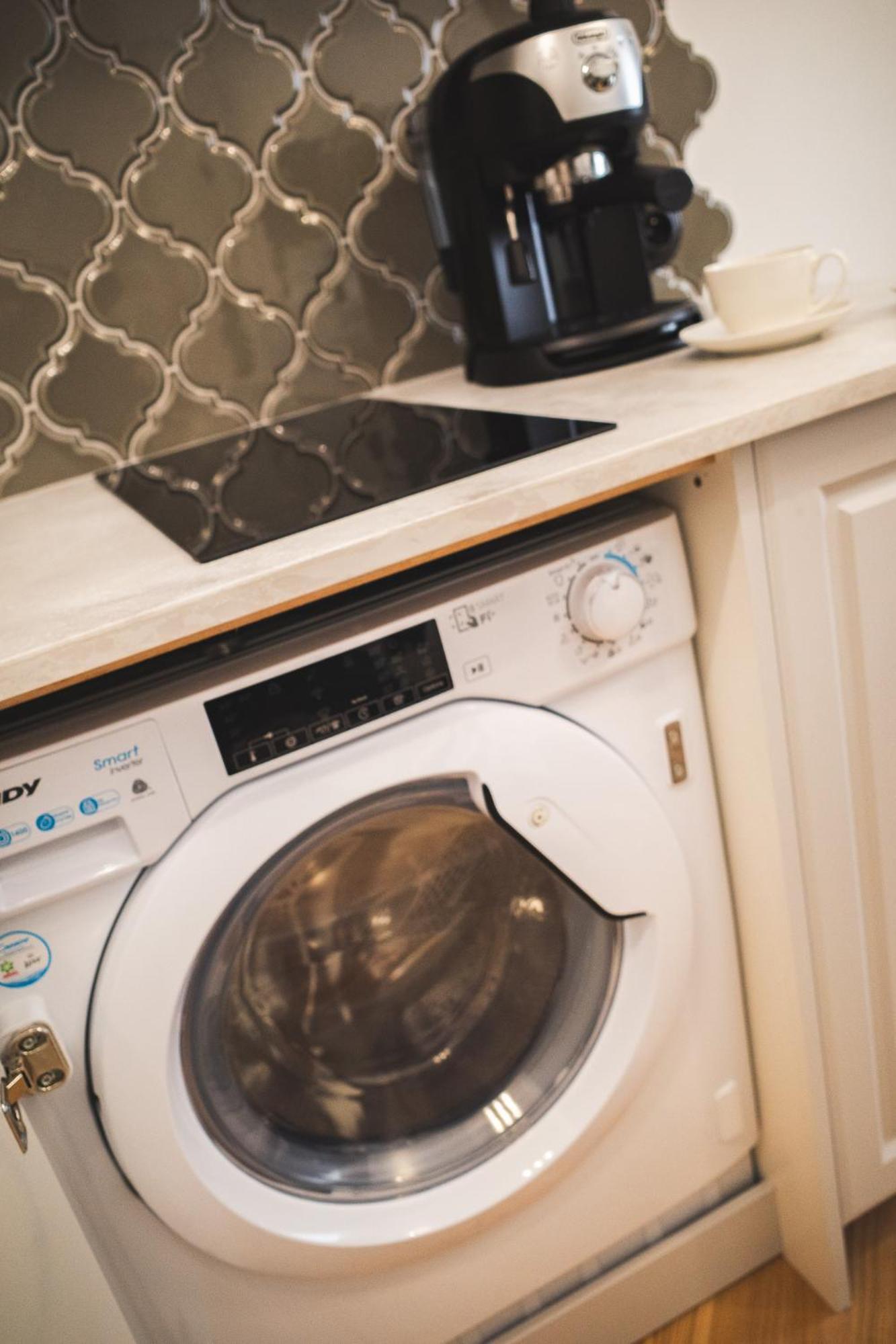 Great Sleep In The Heart Of + Wifi + Washing Machine Apartament Warszawa